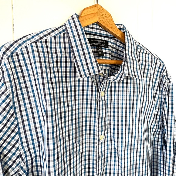 Banana Republic Dress Shirt - Picture 2 of 4